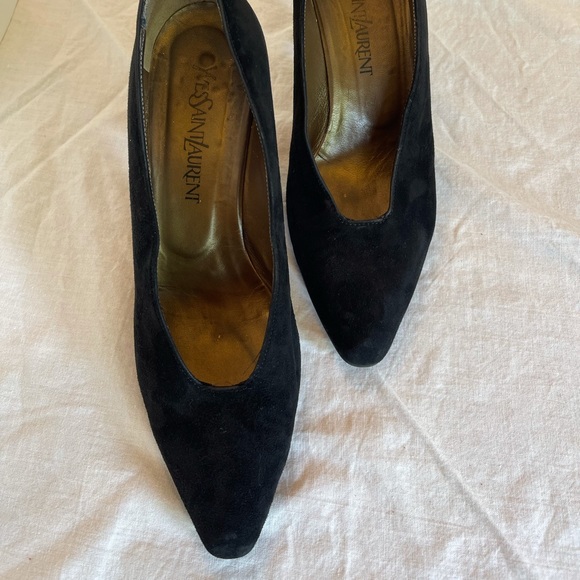 Yves St. Laurent suede leather pump size 9 M with leather soles - Picture 2 of 8